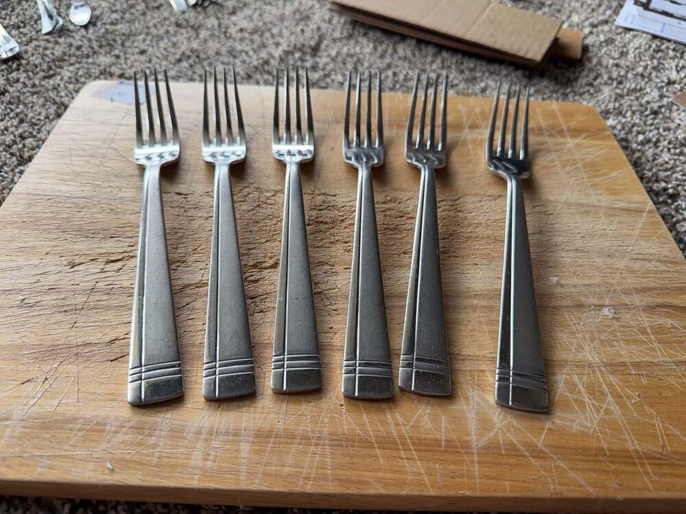 Set of 6 Oneida Stainless Steel Dinner Forks